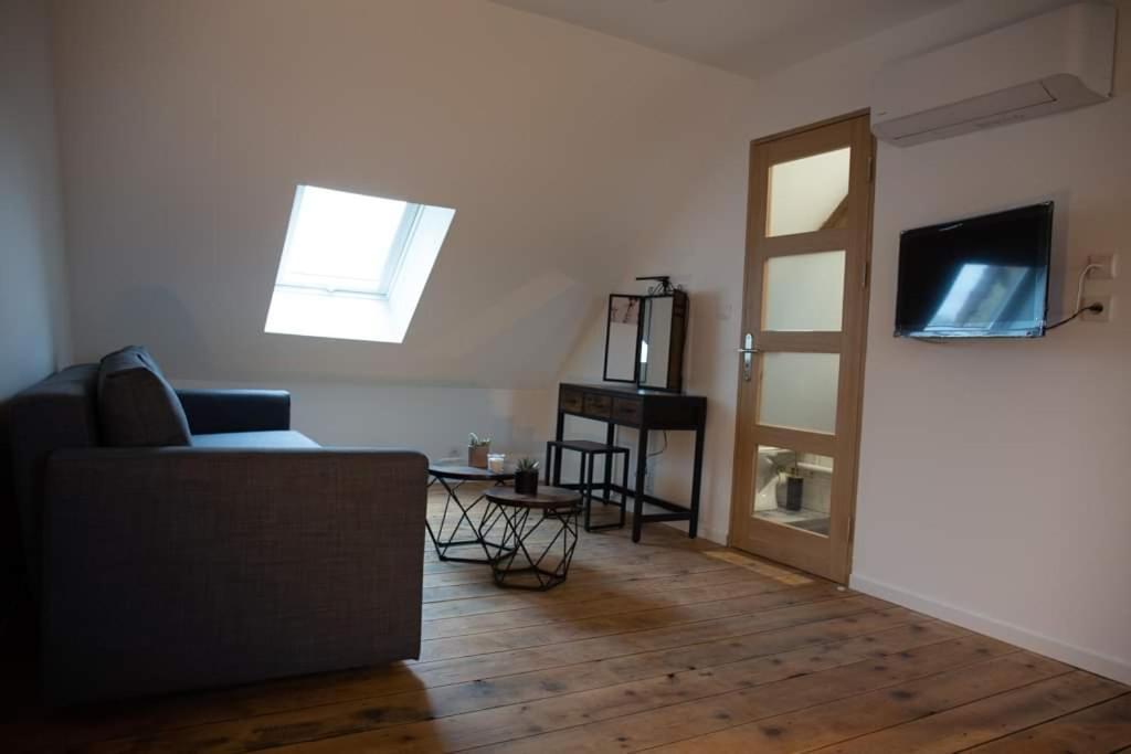 Cyris - Chambres Duplex Climatisees - Spa & Piscine Centre Ville Saint-Germain-des-Fosses المظهر الخارجي الصورة